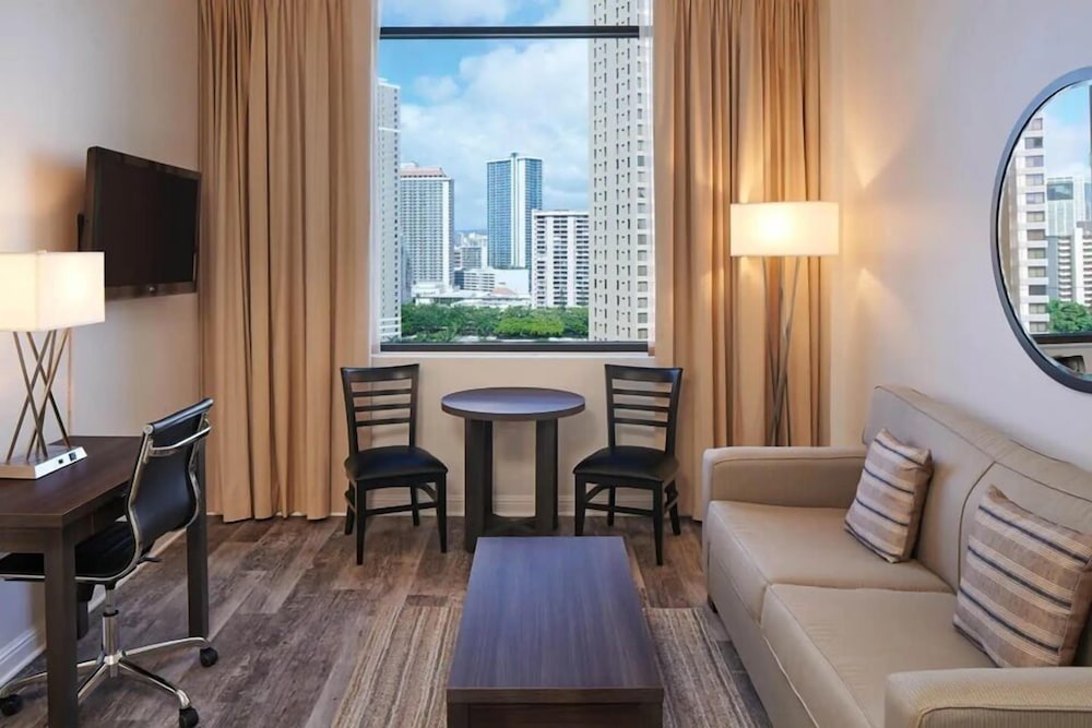 Luxury Suite, 1 King Bed, Kitchen photo 3