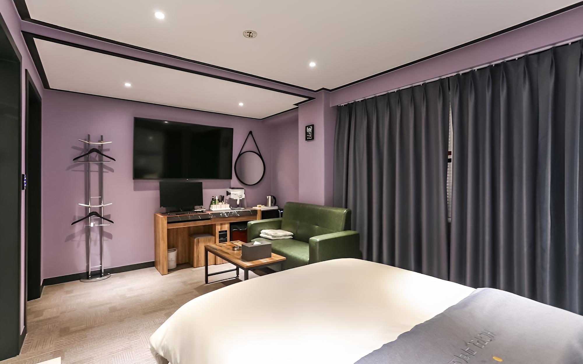 Room (Deluxe bed (NETFLIX available)) - Photo 7