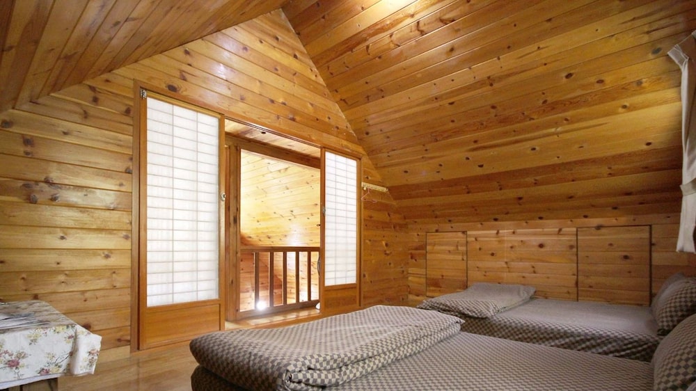 Chalet (12 People) photo 3