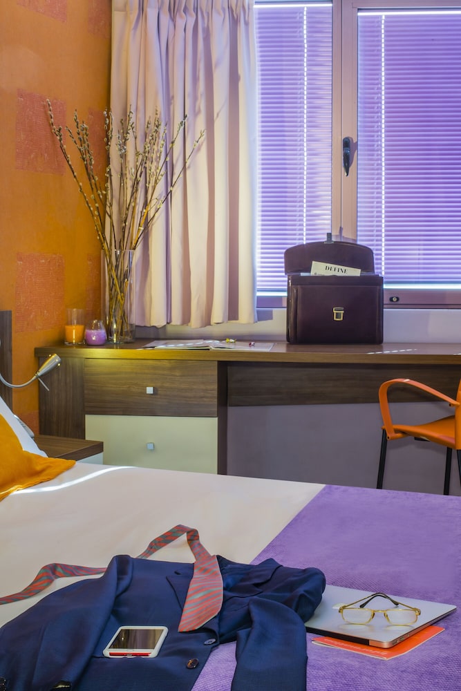 Premium Single Room