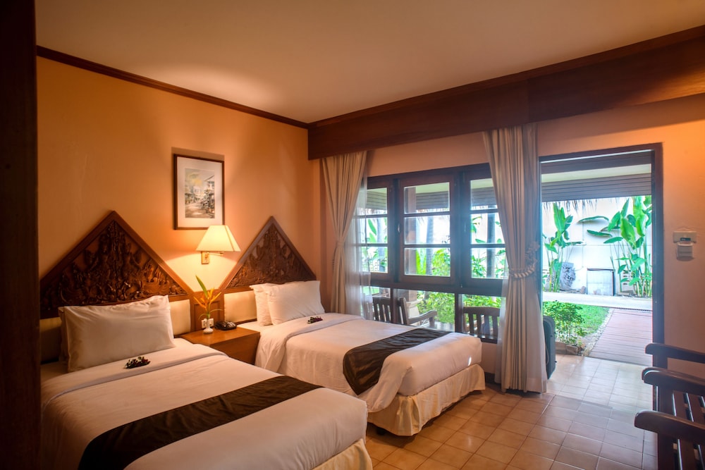 Superior Twin Bungalow - Photo 2