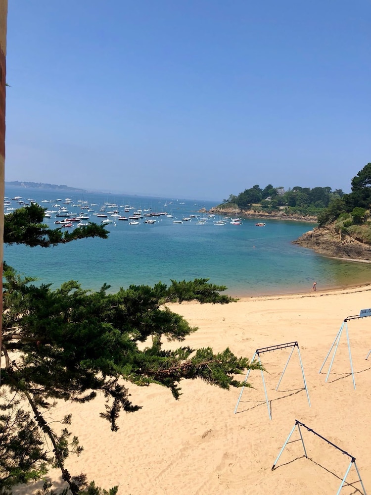 Deluxe Double or Twin Room, Partial Sea View (Poternes) - Photo 4