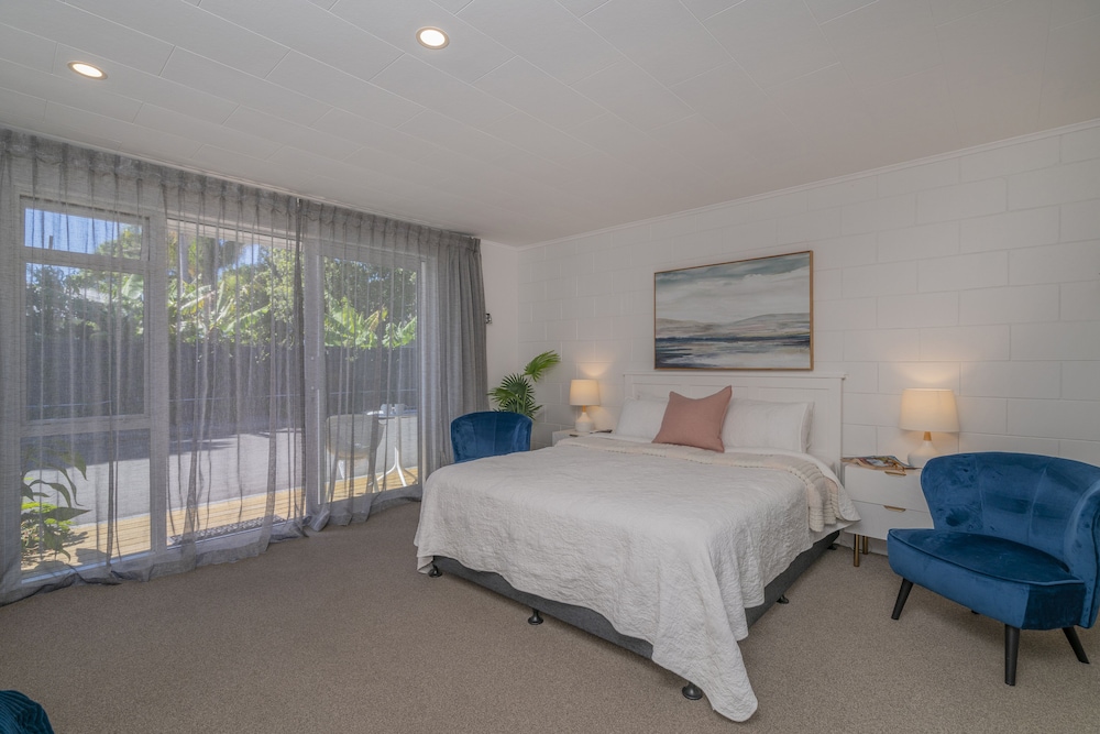 Coast Suite