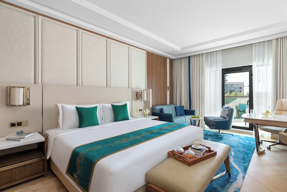 Luxury Sea View Room King Bed with Sofa Bed