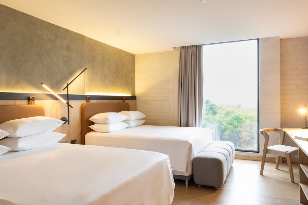 Suite, 2 Queen Beds, Non Smoking photo 2