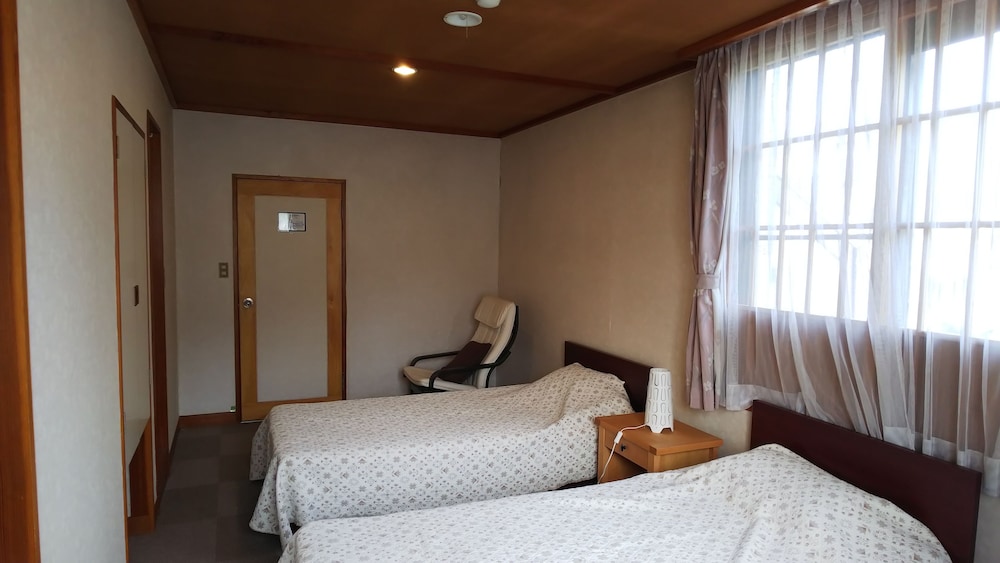 Western Style Room with Private Bathroom and Toilet