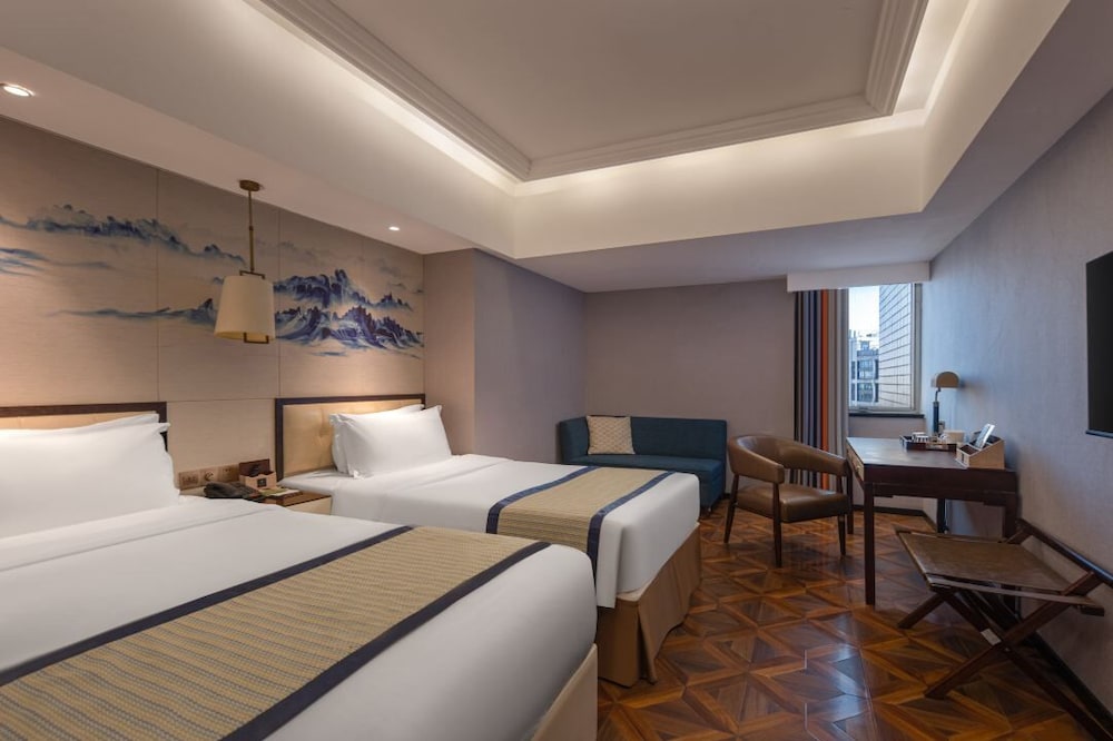 Elite Twin Room
