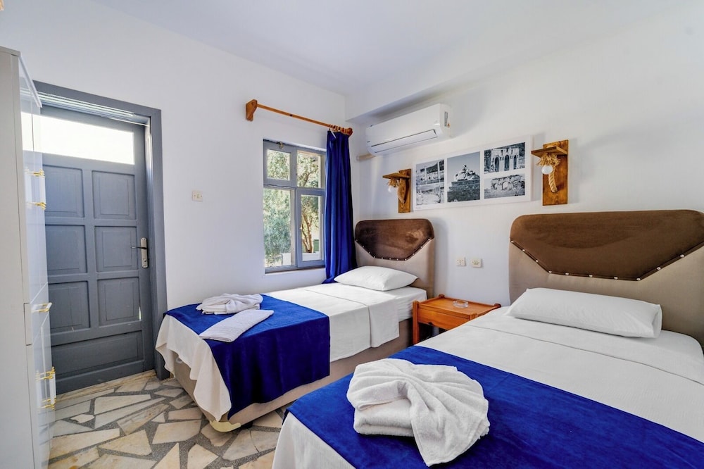 Standard Twin Room, Balcony, Mountain View