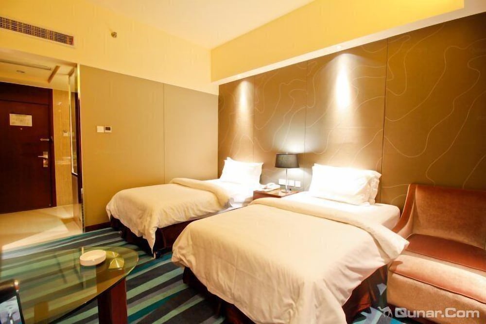 Twin Room (Super Sassy) photo 3