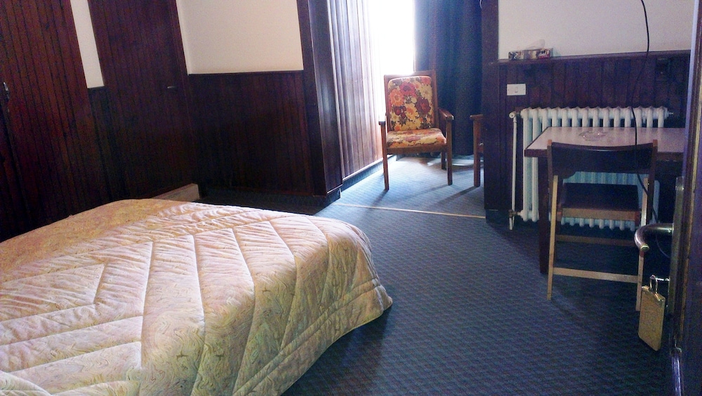Double or Twin Room photo 2