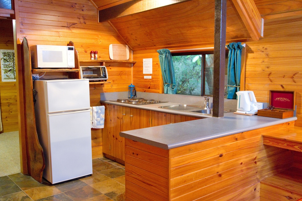 Cottage, 1 Bedroom, Non Smoking, Kitchen (Bower Bird) photo 2