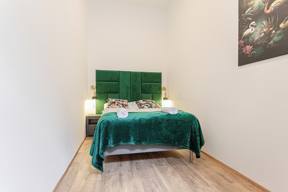 Basic Apartment
