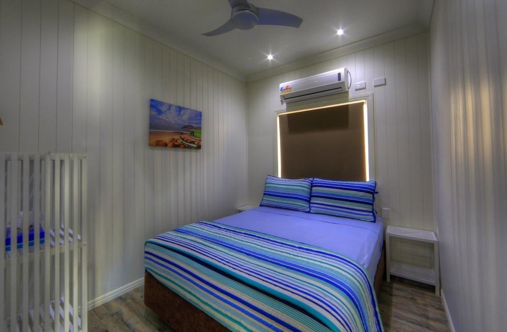 Standard Suite, 2 Bedrooms, Non Smoking, Kitchenette (Beach House - Midweek) photo 1