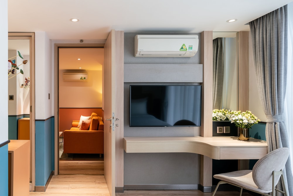 Family Connecting Suite photo 2