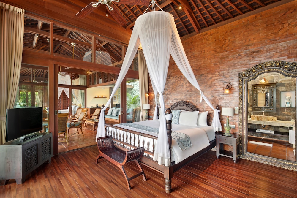 Two Bedroom Ocean View Pool Villa photo 2