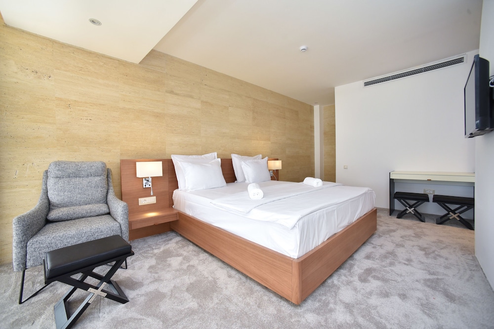 Luxury Penthouse, Multiple Beds, Accessible, Non Smoking photo 2