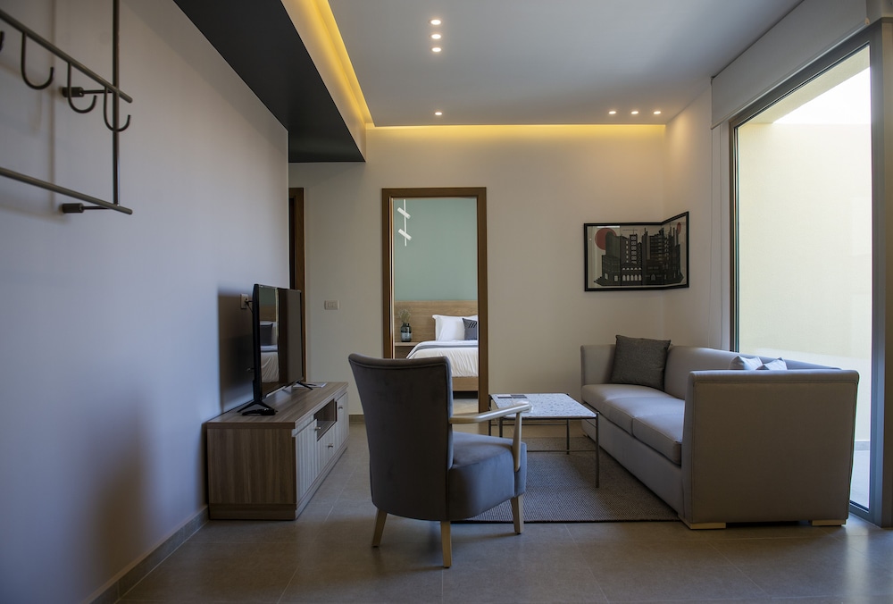 Family Double Room (Pastel Suite)