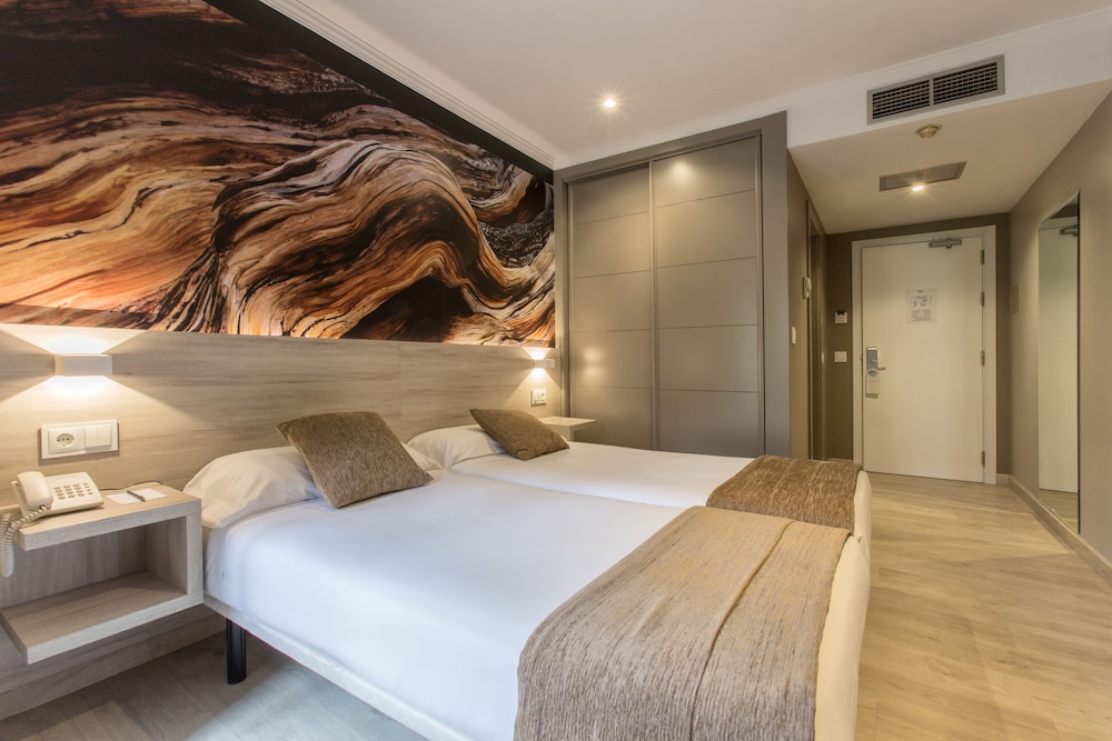 Double Room - Photo 3