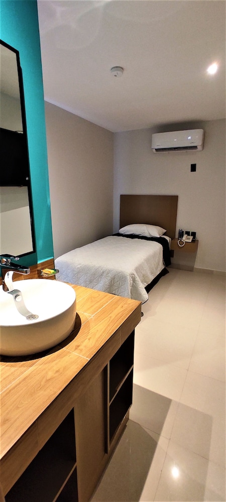 Standard Room - Photo 2