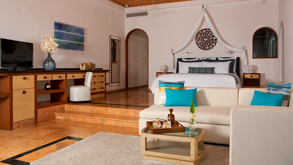 Junior Suite King Superior Ocean Front photo 2