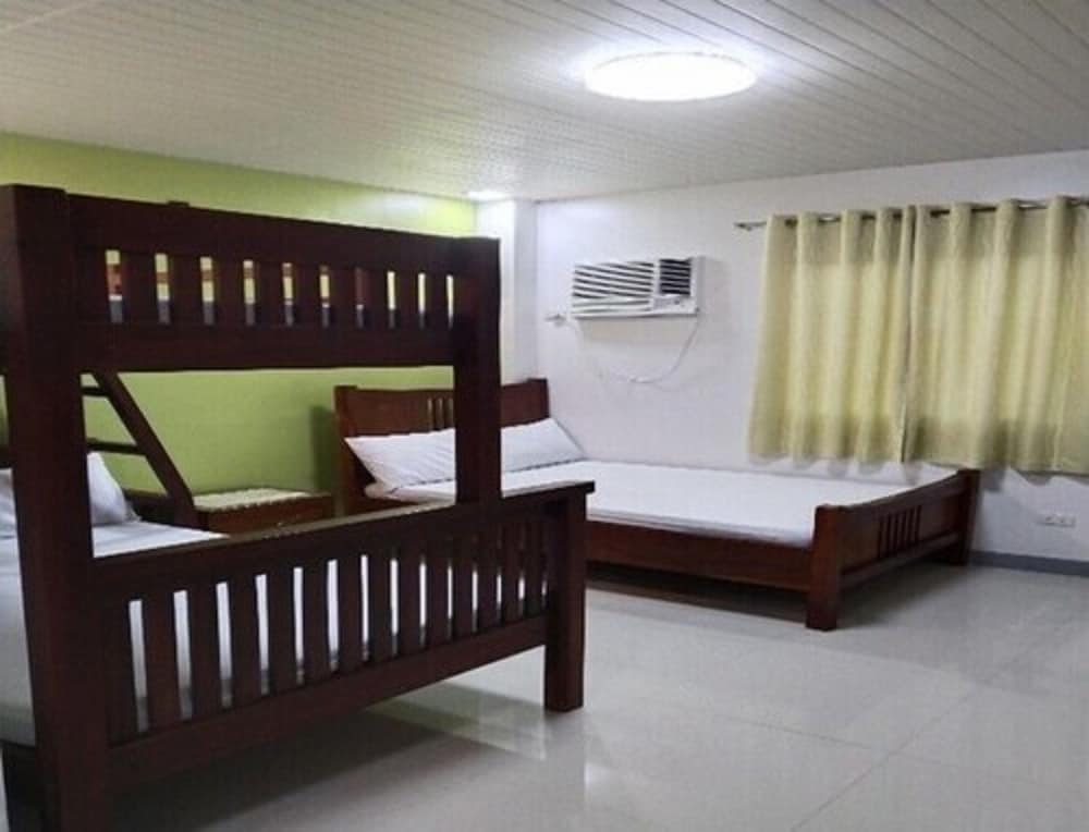Deluxe Room - Photo 6