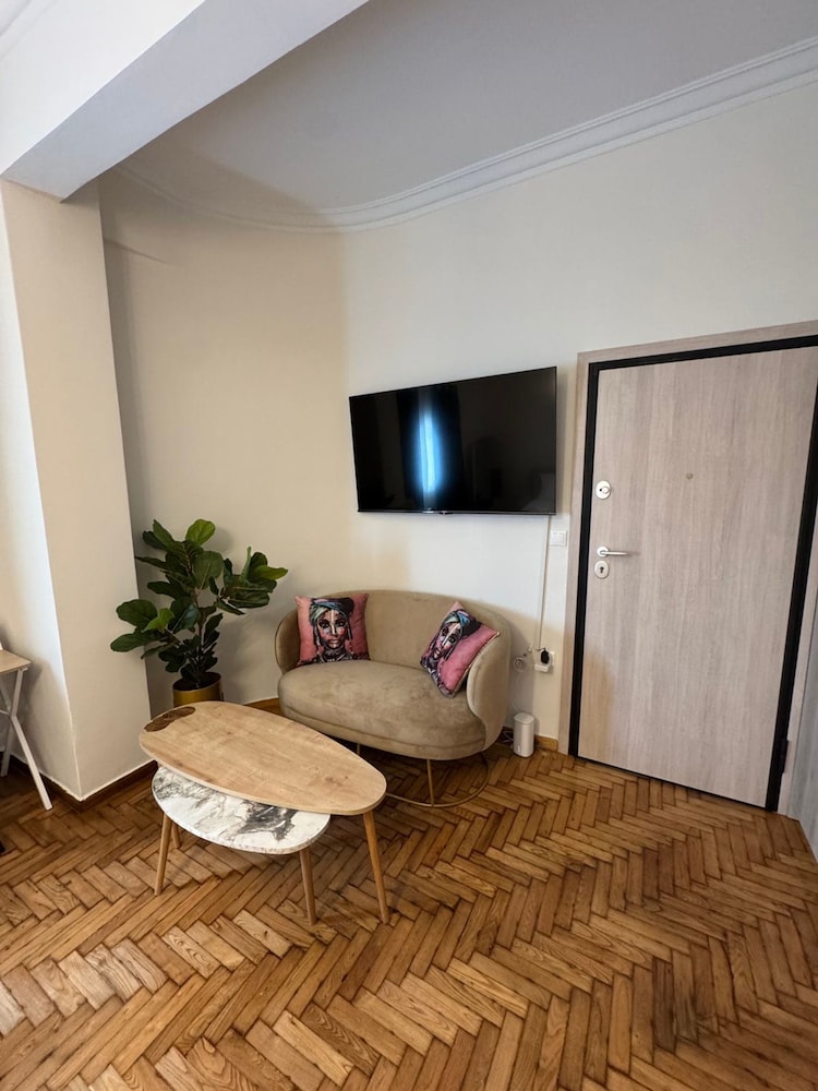 Apartment photo 3