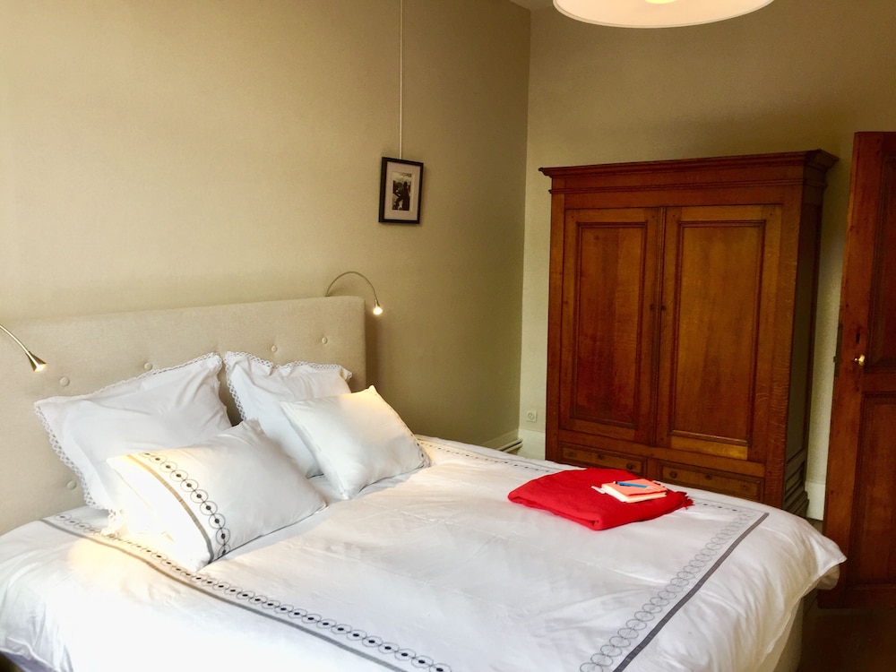 City Double Room, 1 King Bed (La Rubis) photo 2