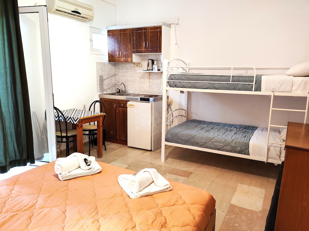 Basic Quadruple Room