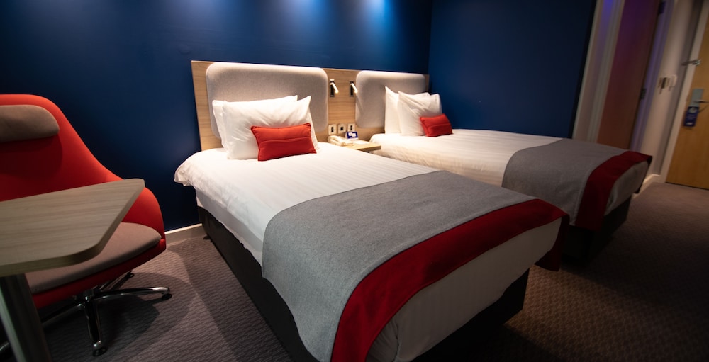 Standard Room, 2 Twin Beds (Free Hot Breakfast)
