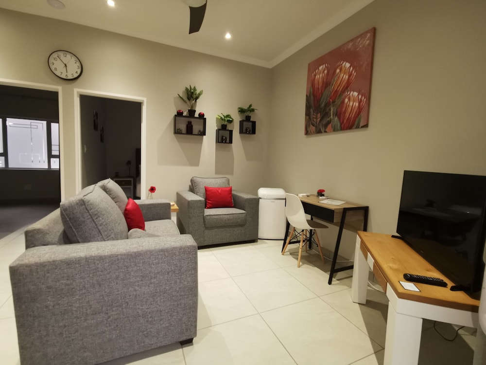 Family Double Room, Patio, Garden View photo 2