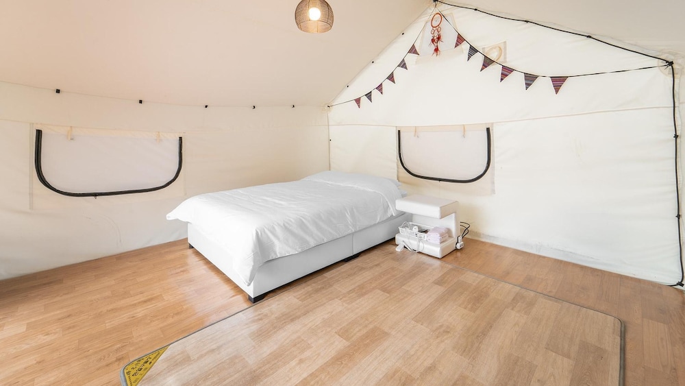 Basic Room, 1 Bedroom (Glamping B (Pet, Family)) - Photo 5
