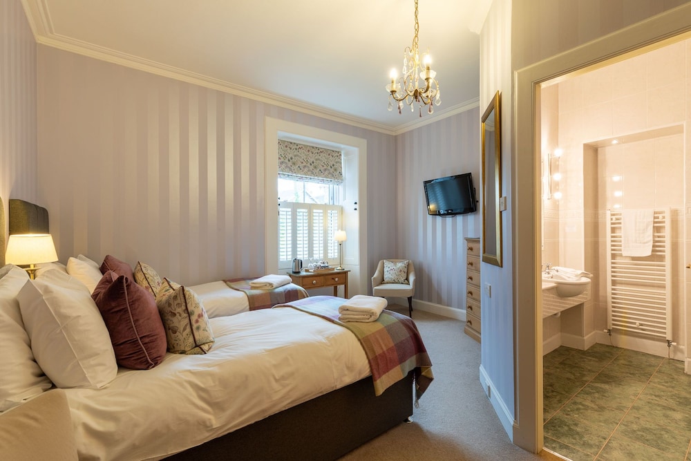 Classic Twin Room