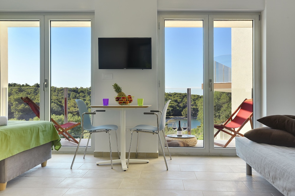 Studio Suite, Balcony photo 2