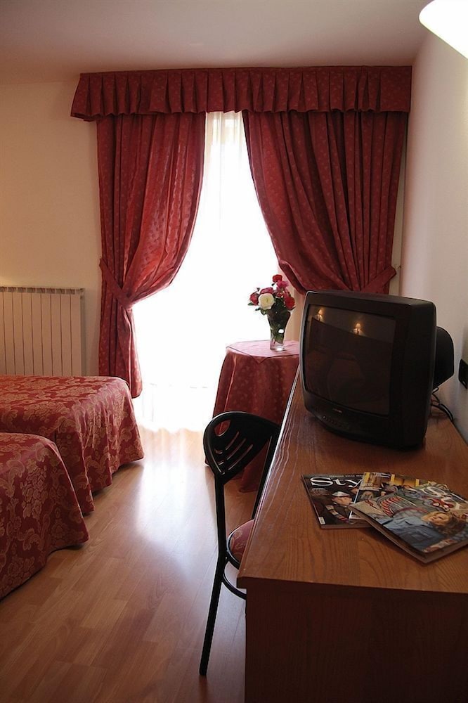 Triple Room - Photo 1