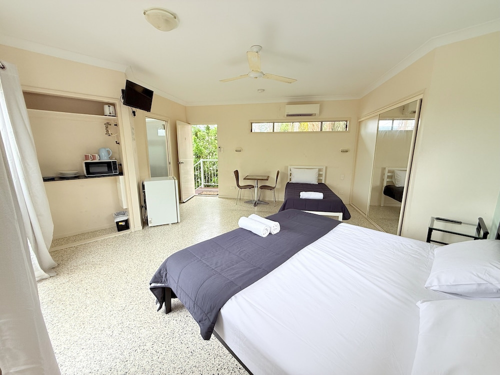 Family Twin Room, Balcony, Pool View