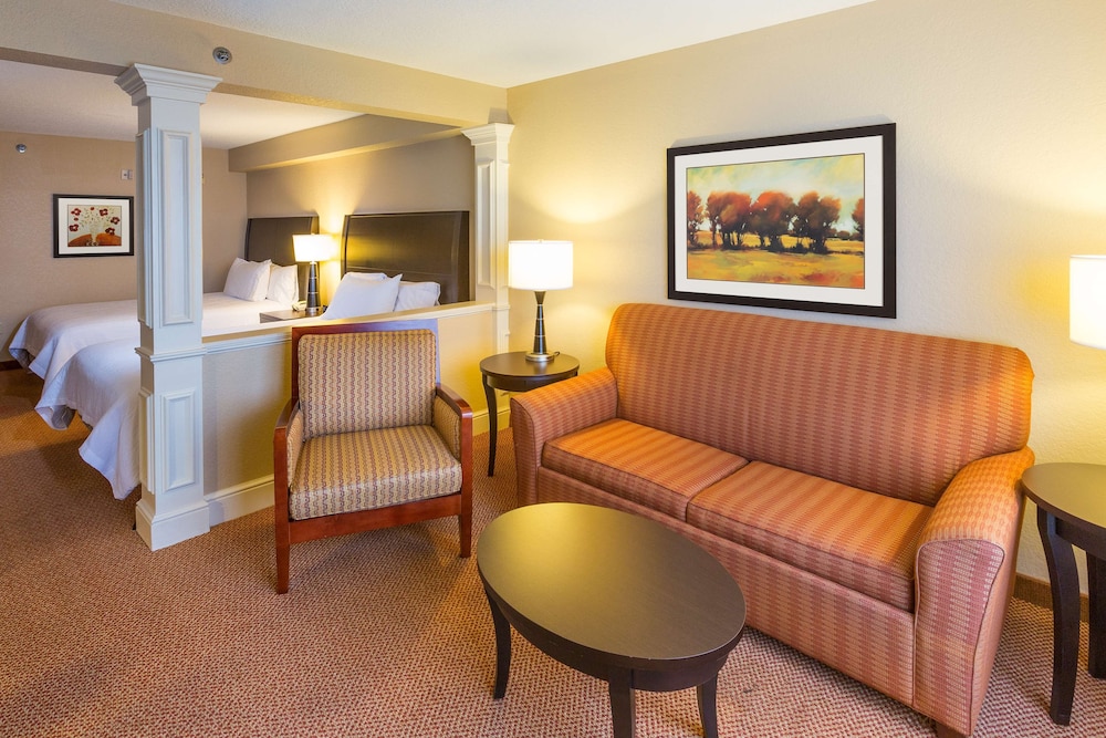 Junior Suite, Accessible - Photo 3