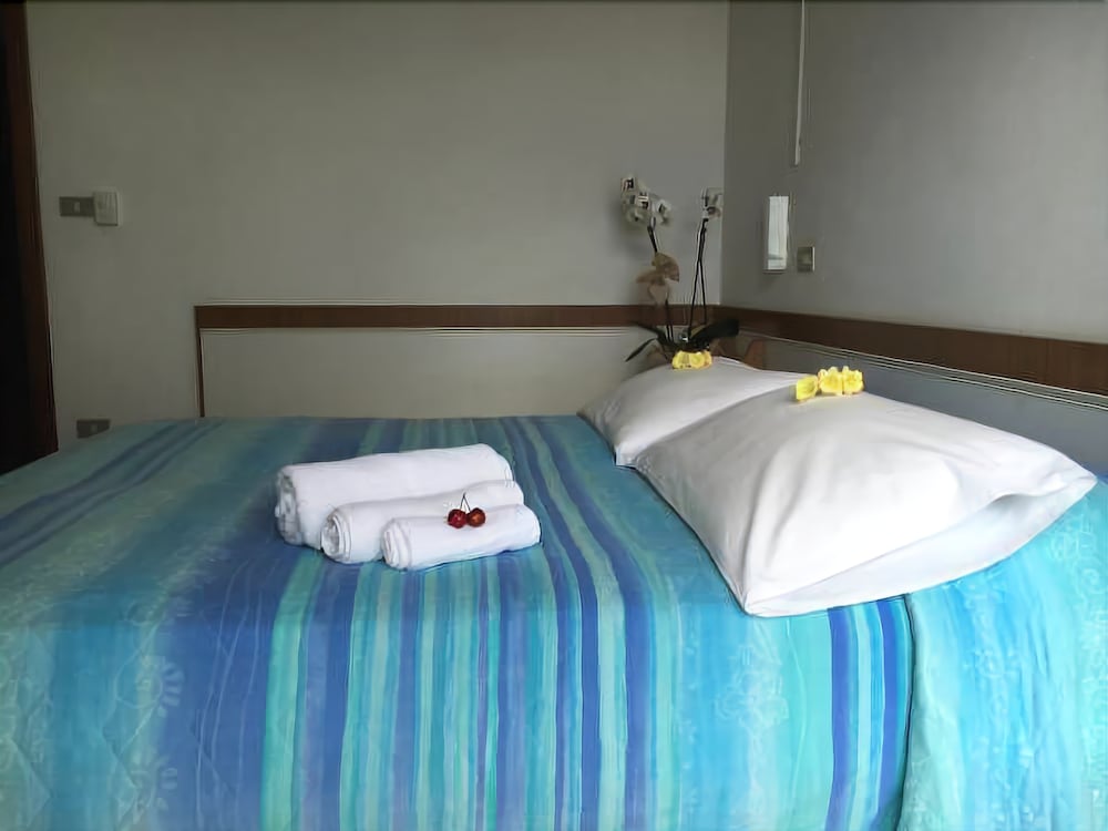 Double or Twin Room, Sea View
