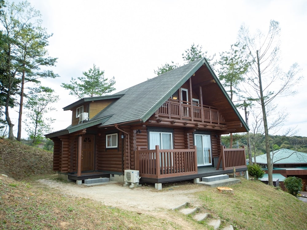 Log House, Non Smoking