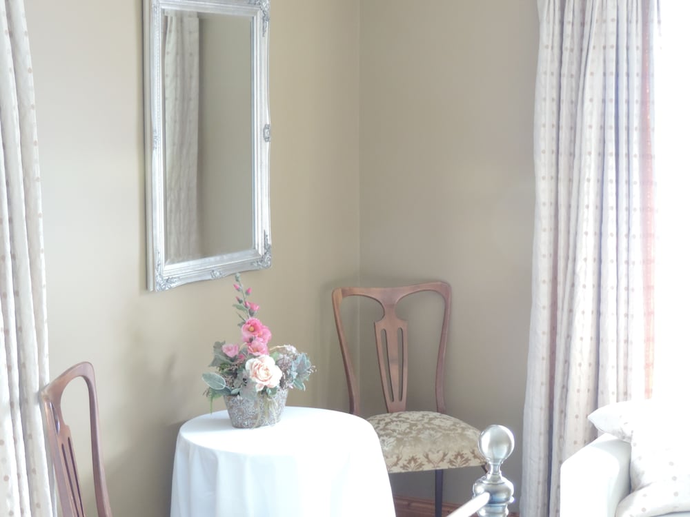 Deluxe Double Room, Ensuite, Sea View photo 2