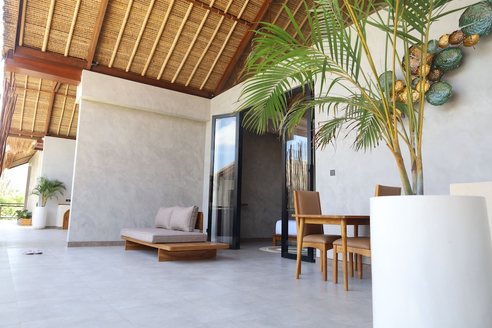 Superior Double Room, Pool View photo 1