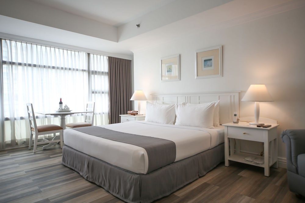 Basic Studio, 1 King Bed photo 1