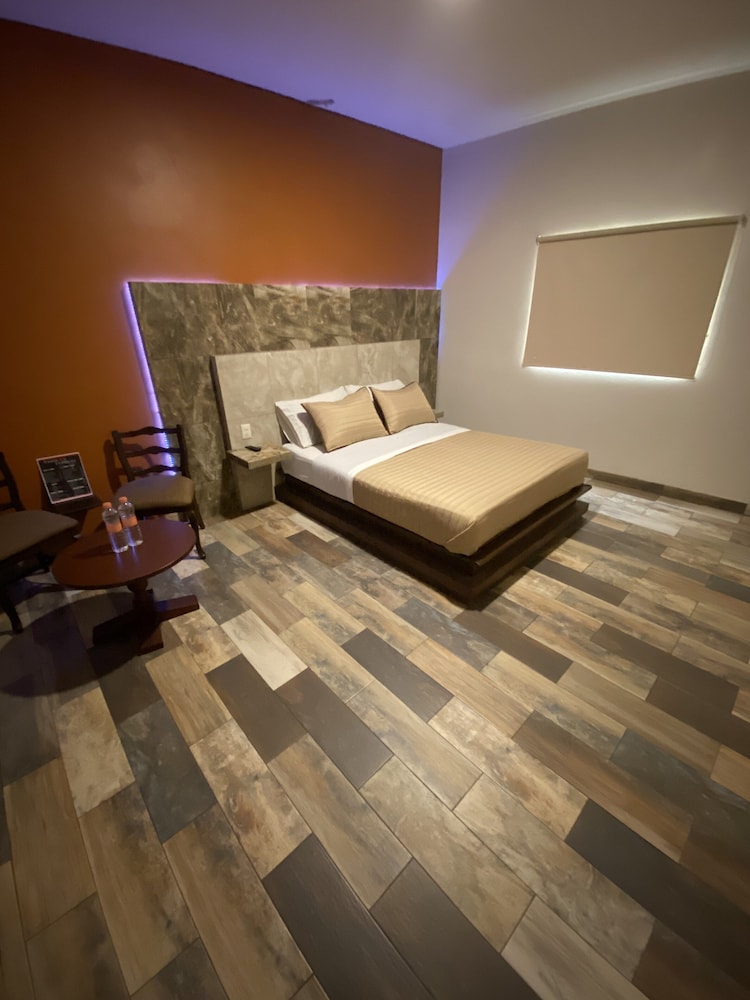 Basic Room photo 3