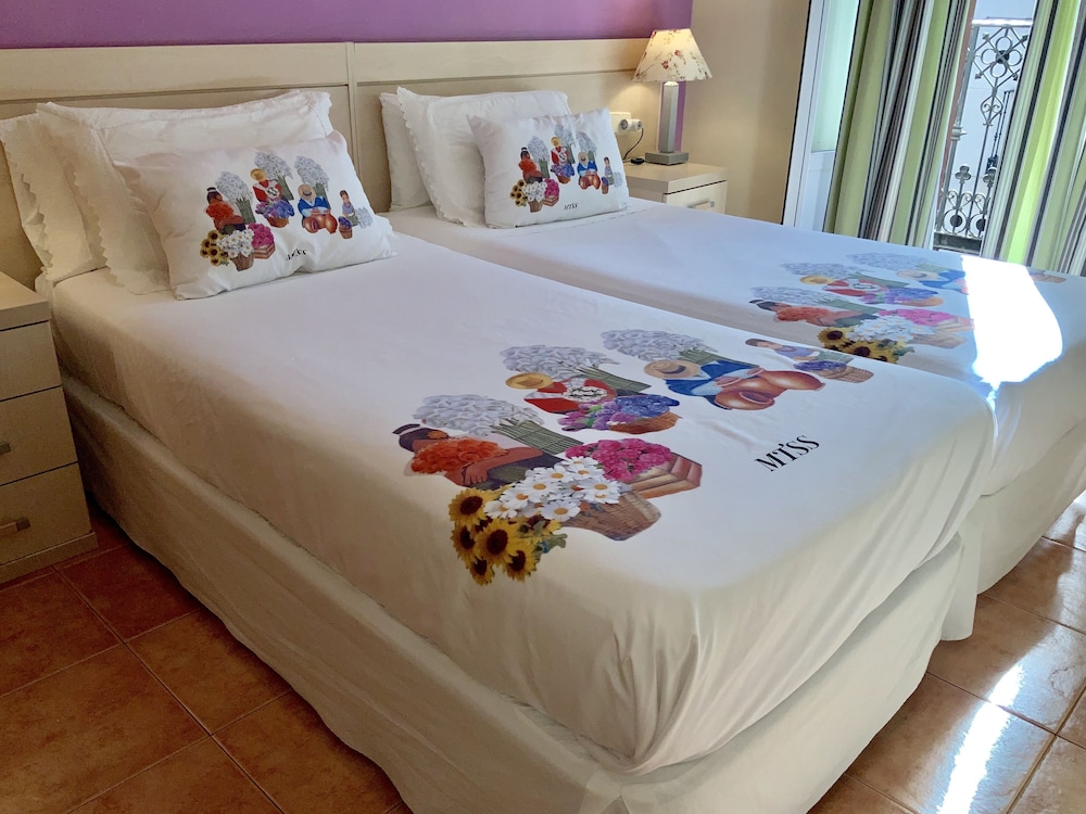 Superior Double Room, Private Bathroom - Photo 7
