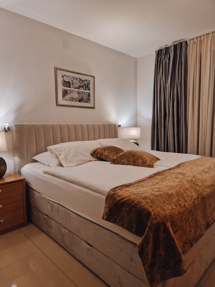 Deluxe Studio (Apartma z 1 spalnico z balkonom)