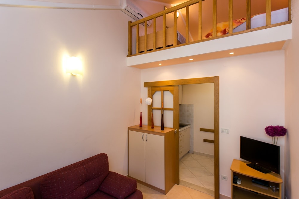Gallery Apartment, 1 Bedroom, Patio