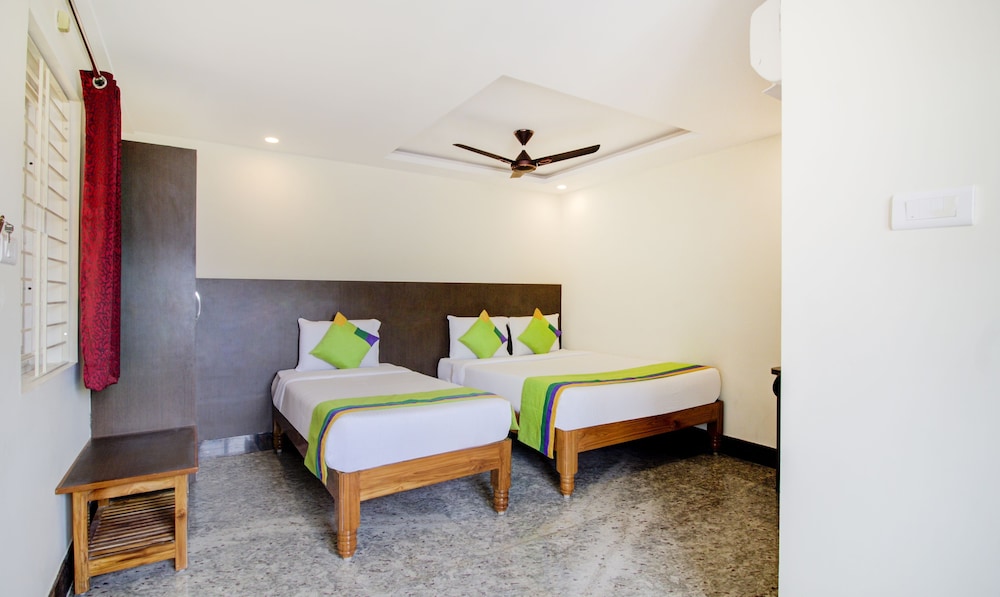 Deluxe Room - Photo 5