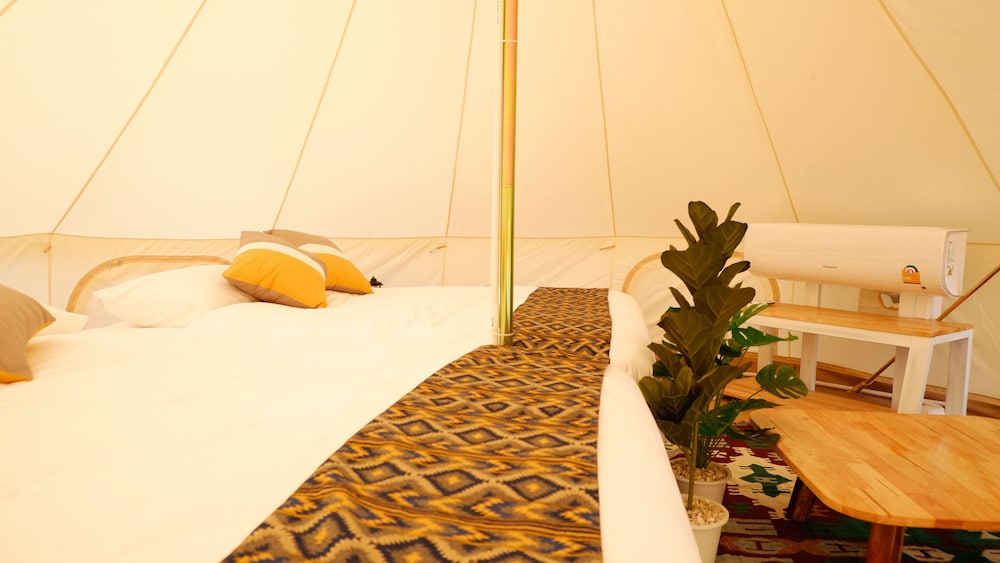 Panoramic Tent