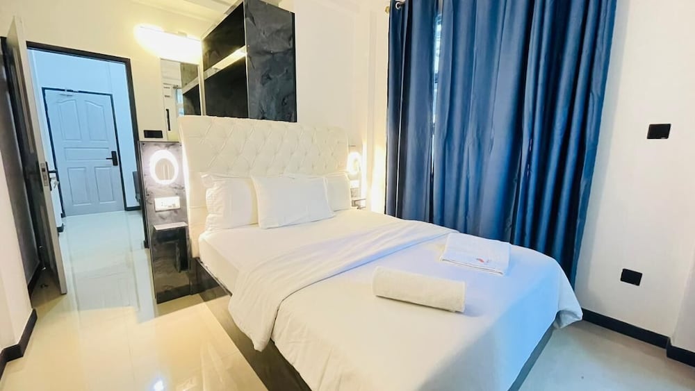 Deluxe Apartment, Balcony, City View