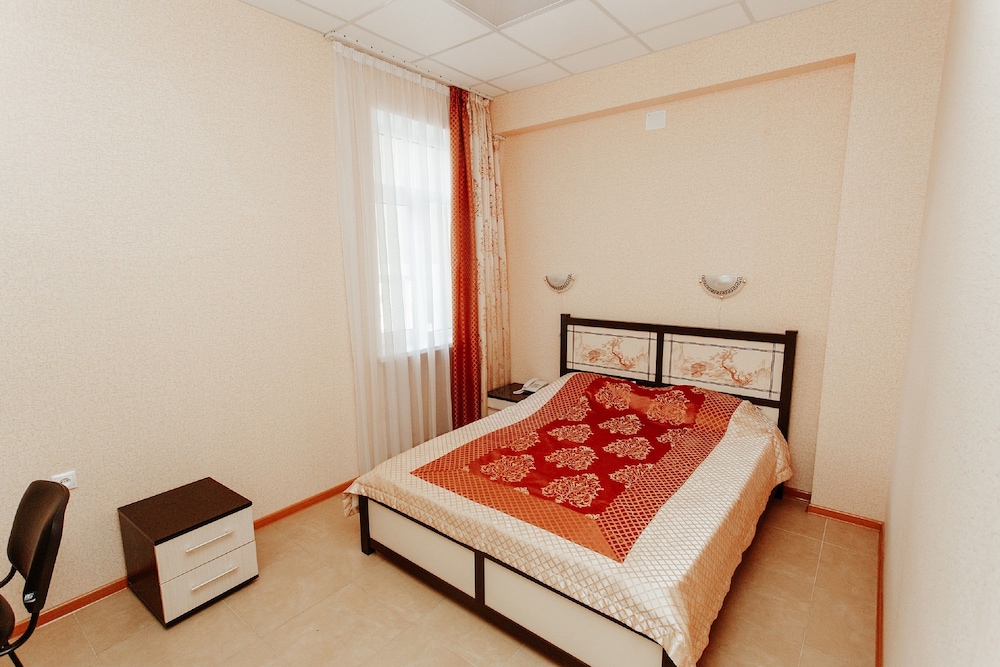 Standard Double or Twin Room, 2 Bedrooms, City View