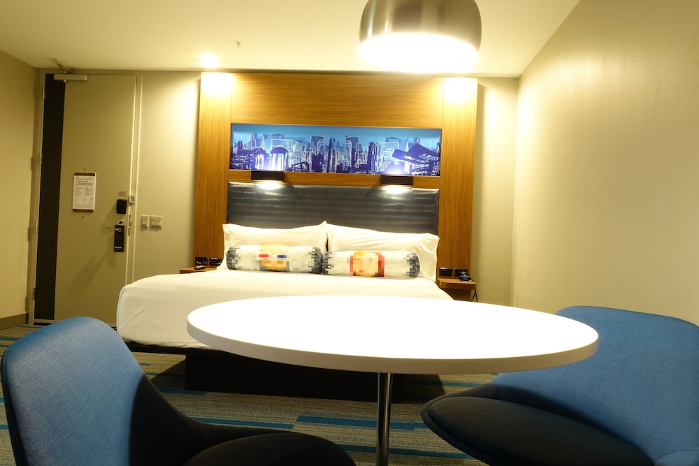 aloft, Suite, 1 Bedroom photo 3